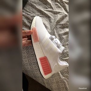 Women Adidas Nmd R-1